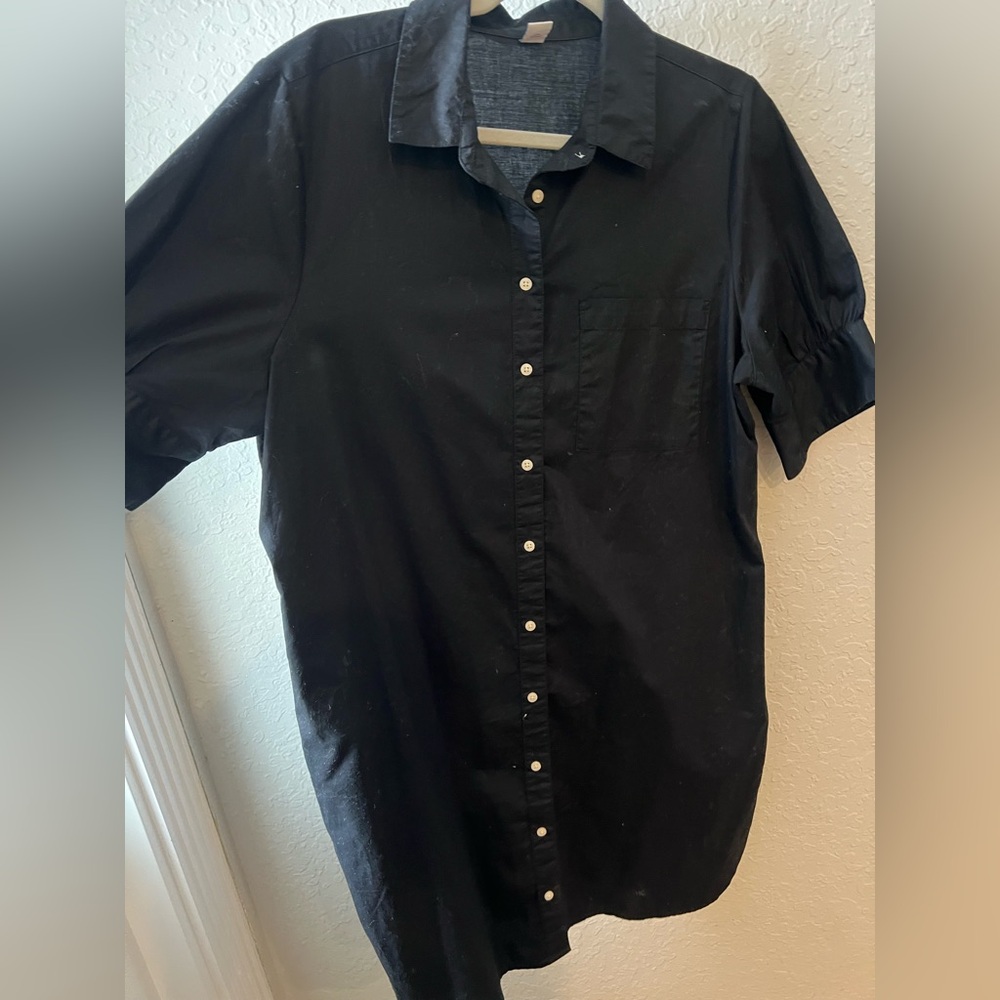 Old Navy Black Short-Sleeve Button-Down Shirt